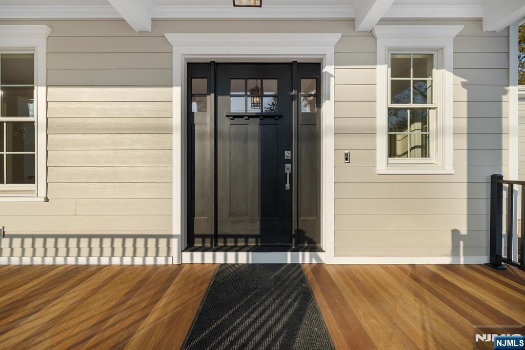 62 Colony Avenue