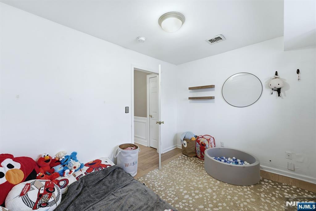 11 Thiem Avenue