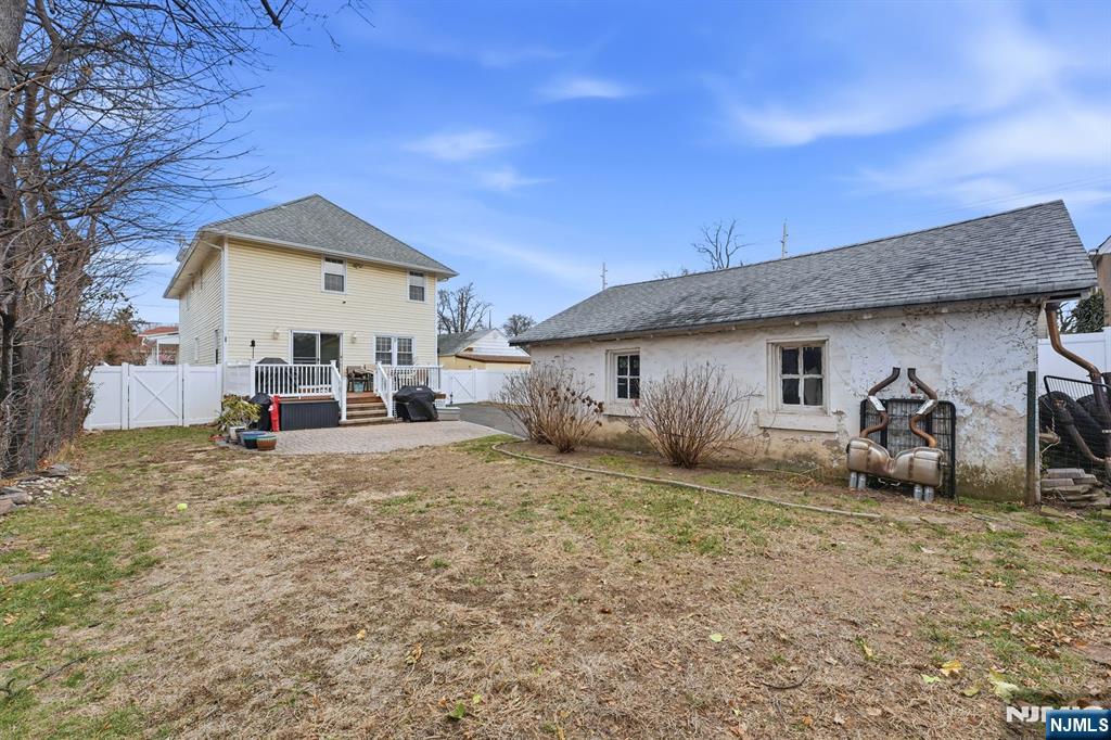 11 Thiem Avenue