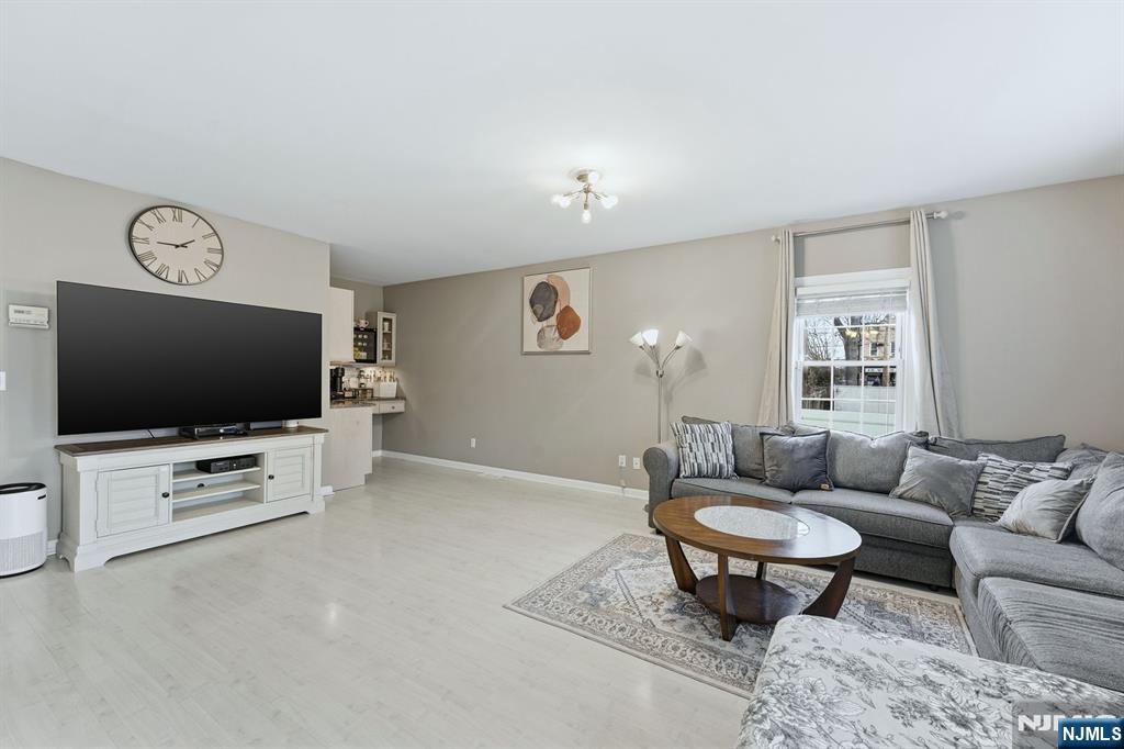 11 Thiem Avenue