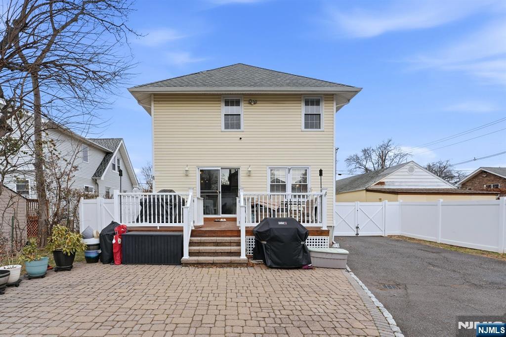 11 Thiem Avenue