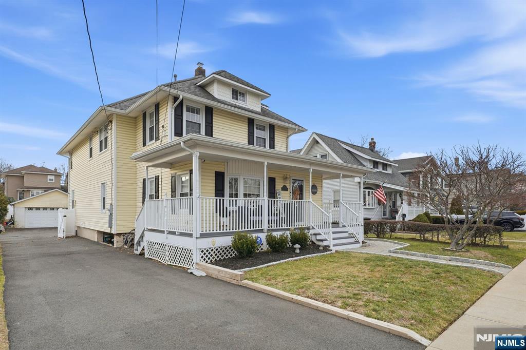 11 Thiem Avenue