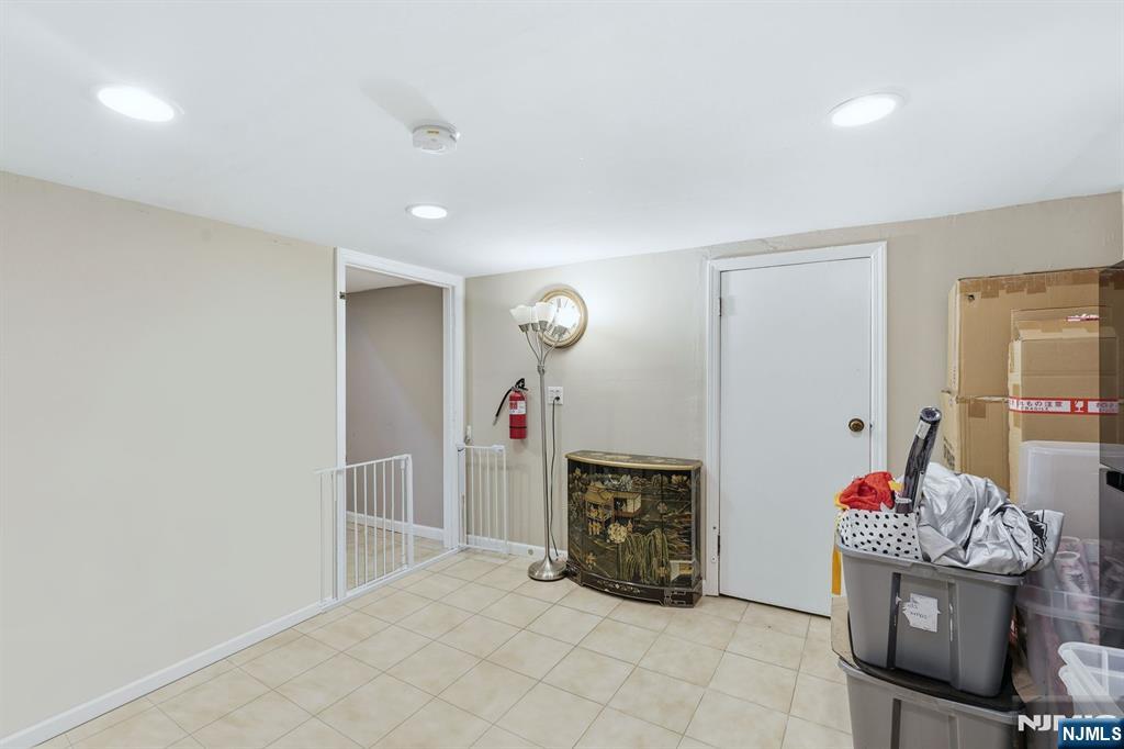11 Thiem Avenue