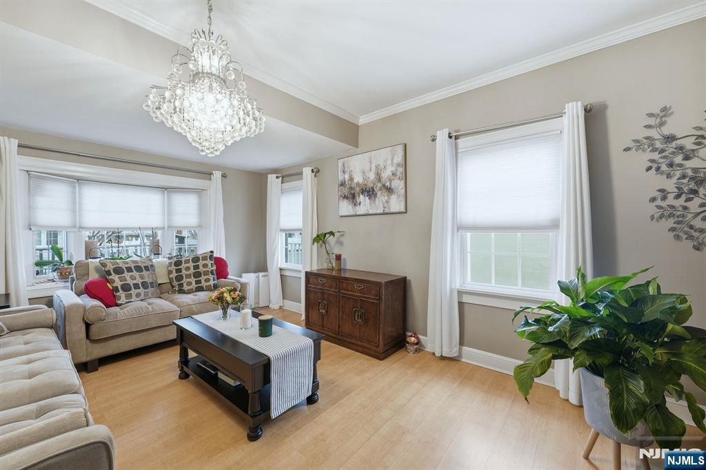 11 Thiem Avenue