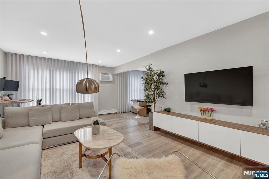 35 Riverview Court 35