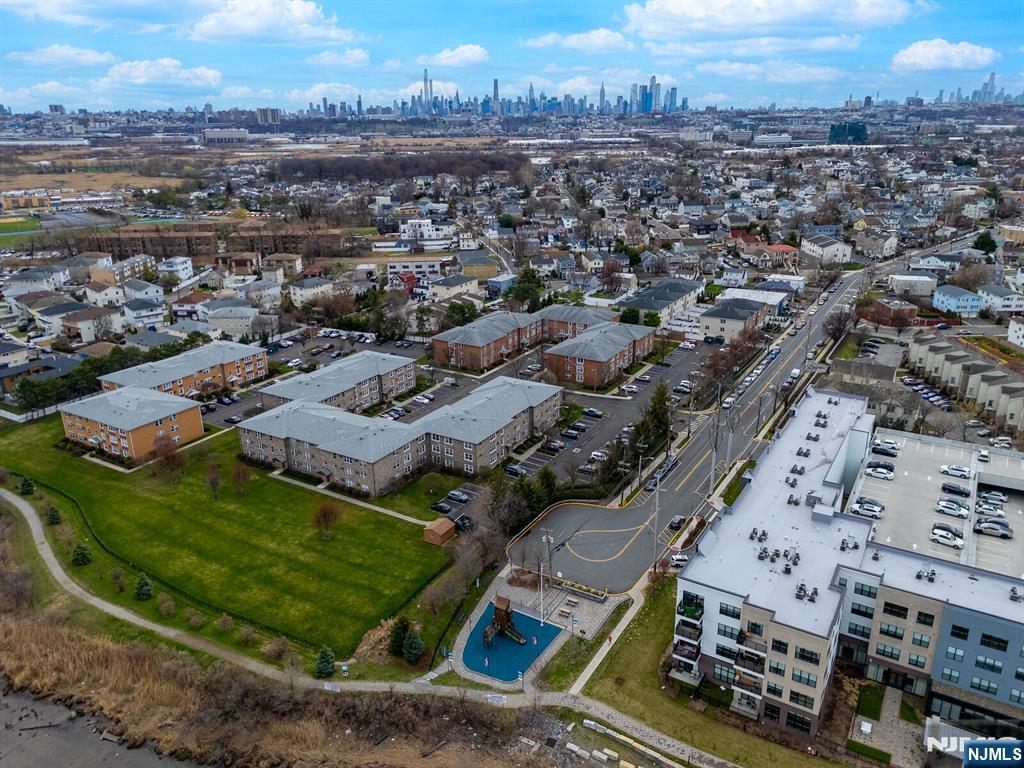 35 Riverview Court 35