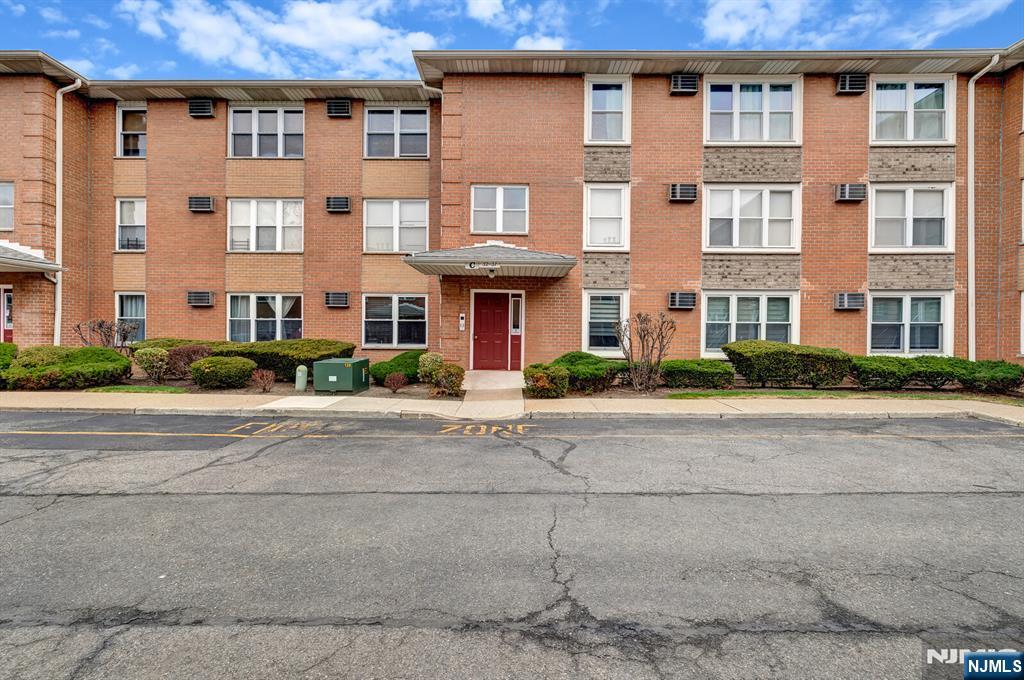 35 Riverview Court 35