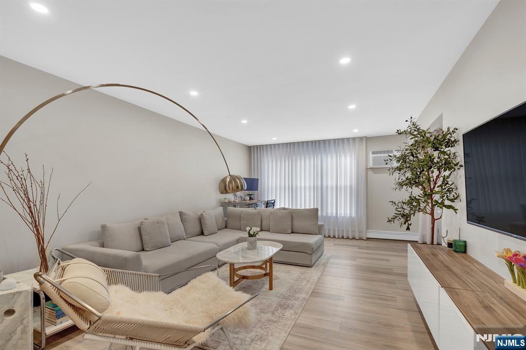 35 Riverview Court 35