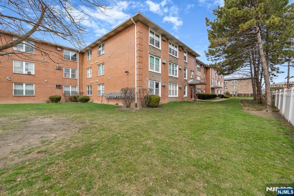35 Riverview Court 35