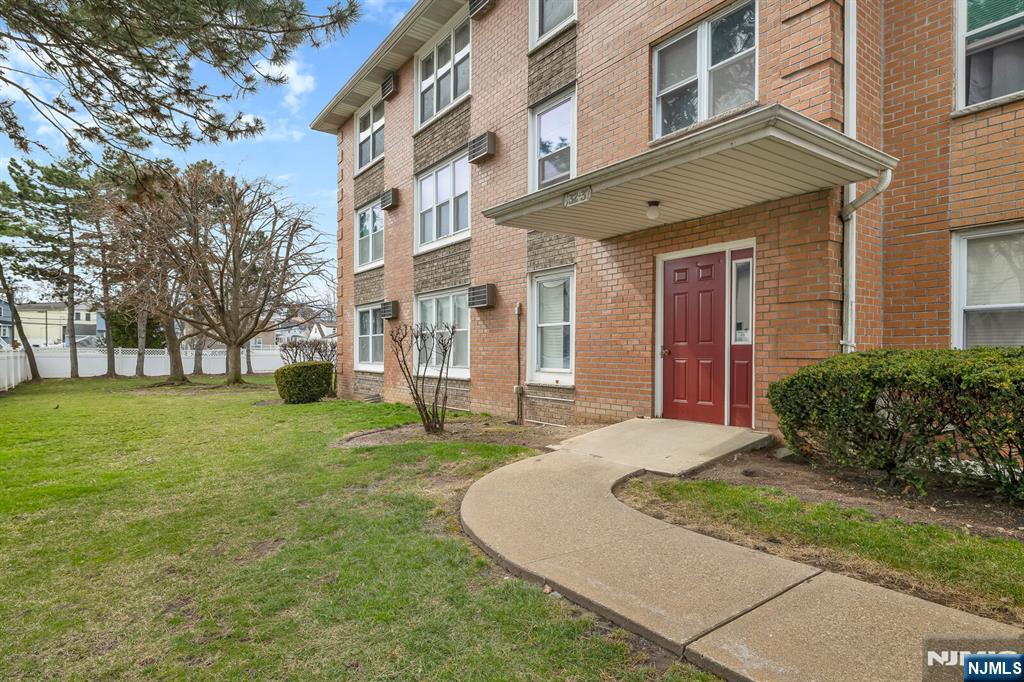 35 Riverview Court 35