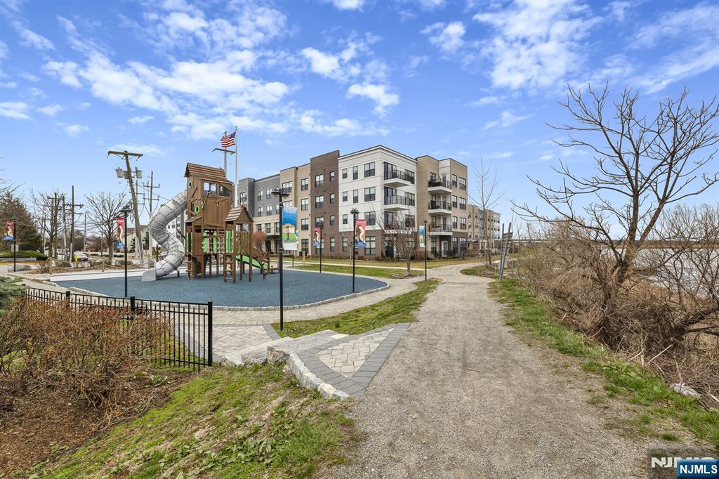 35 Riverview Court 35