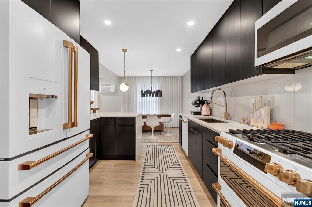 35 Riverview Court 35