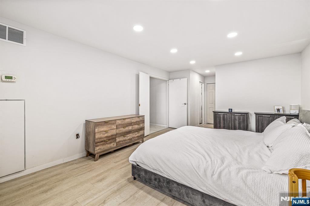 427 Harmon Cove Tower 427