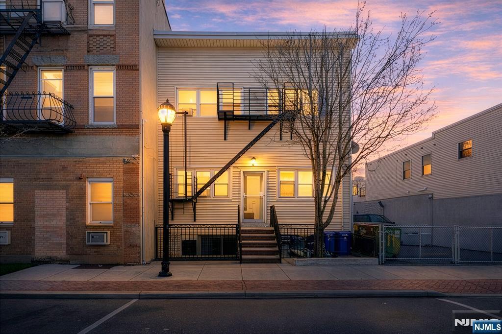 513 11th Street