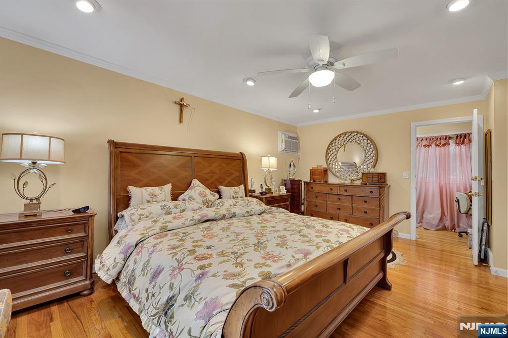 347 Mansfield Avenue