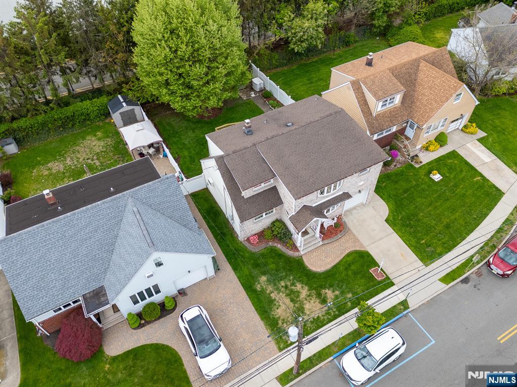 347 Mansfield Avenue