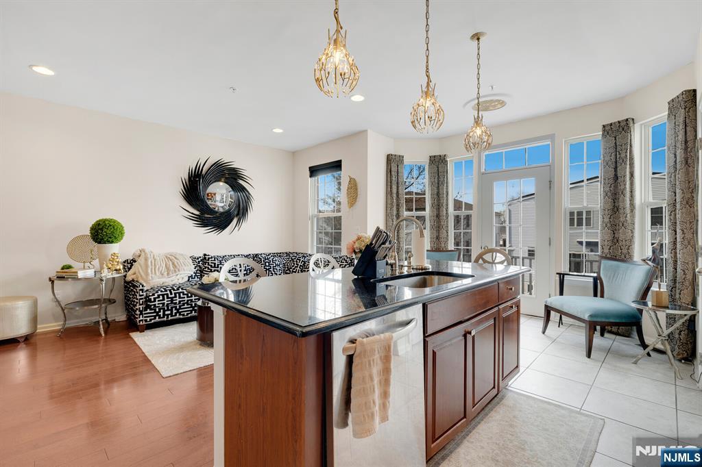 5 Creekside Court