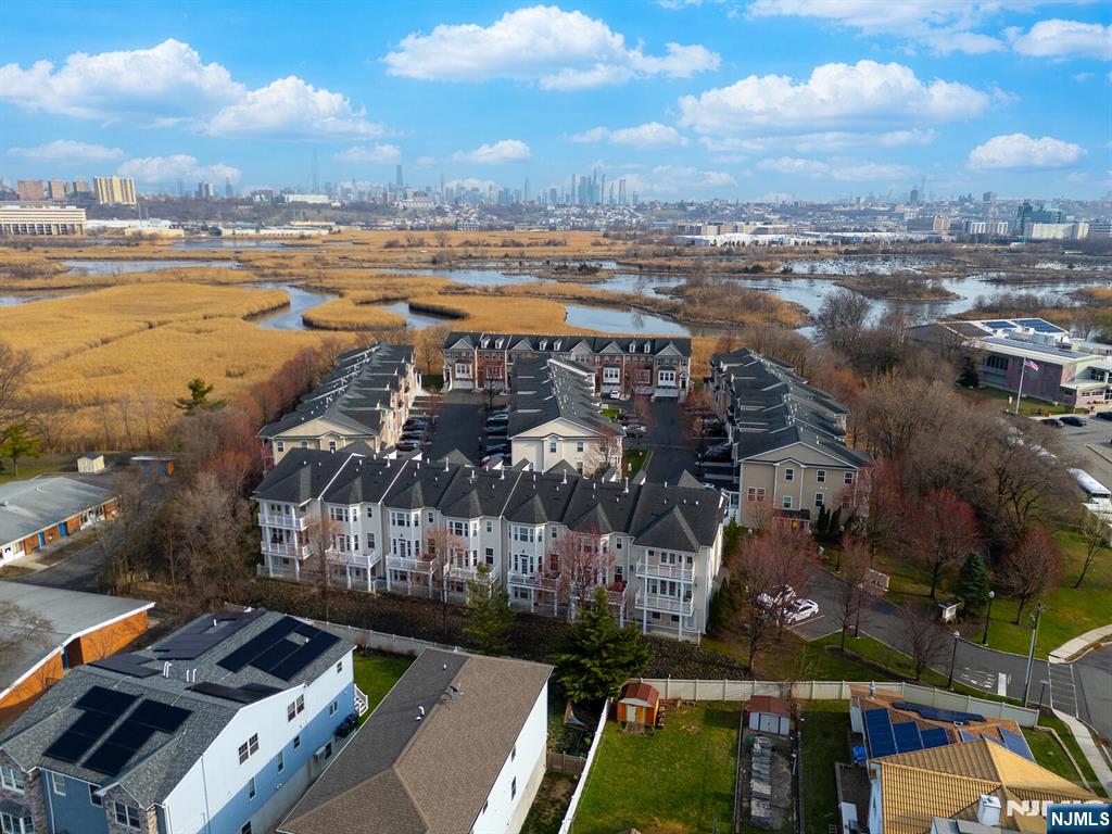 5 Creekside Court