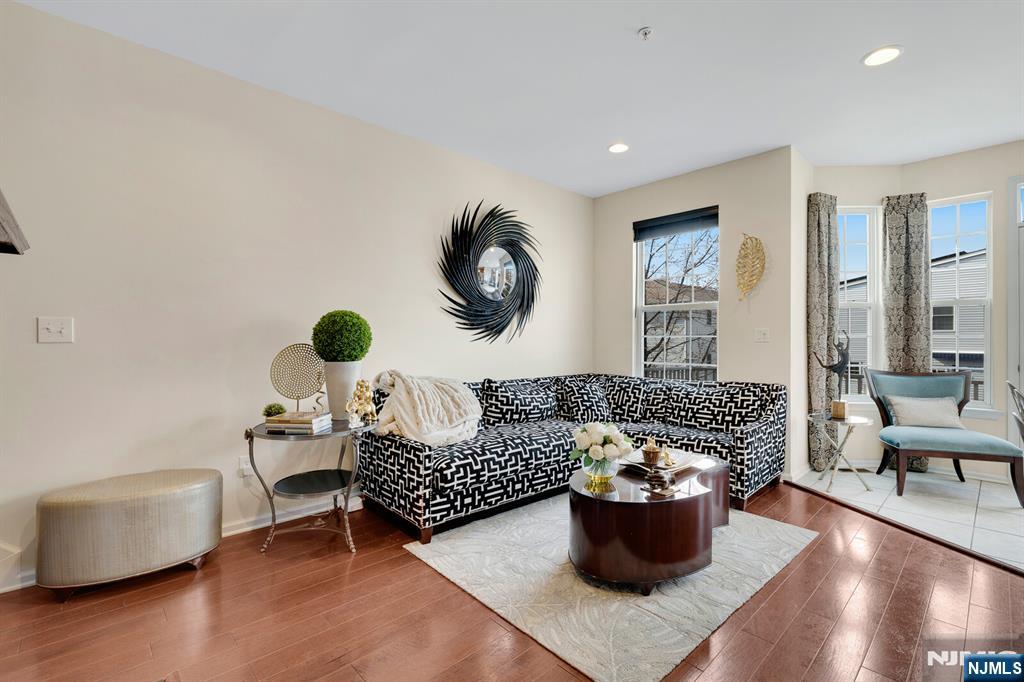 5 Creekside Court