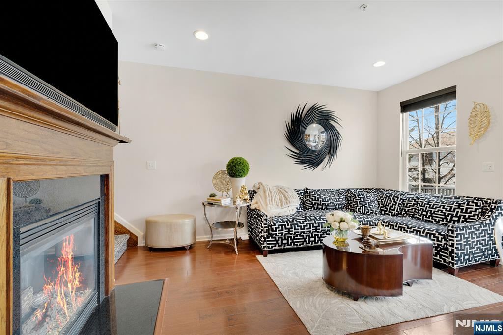 5 Creekside Court