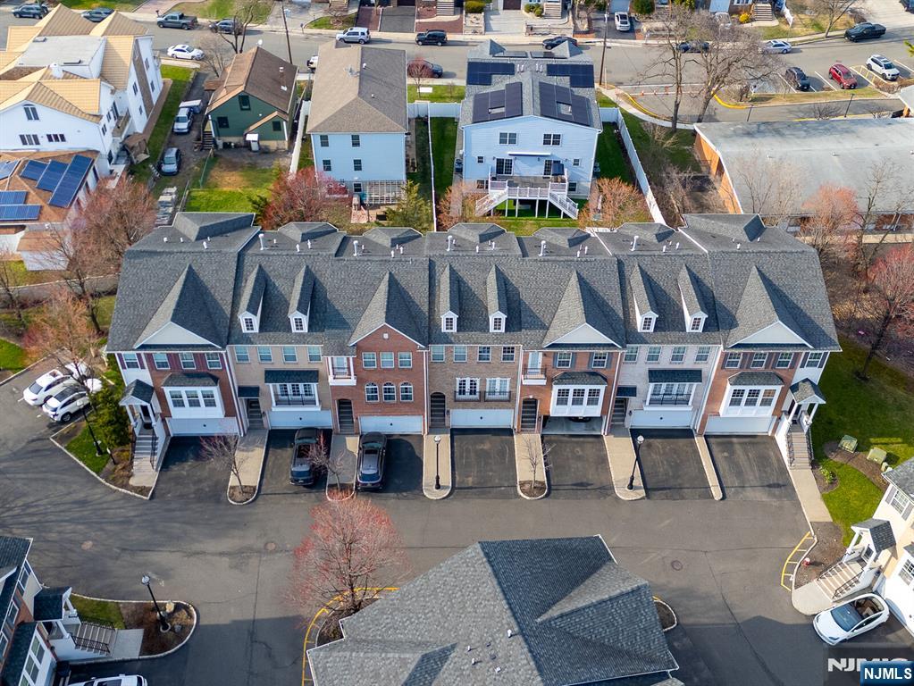 5 Creekside Court