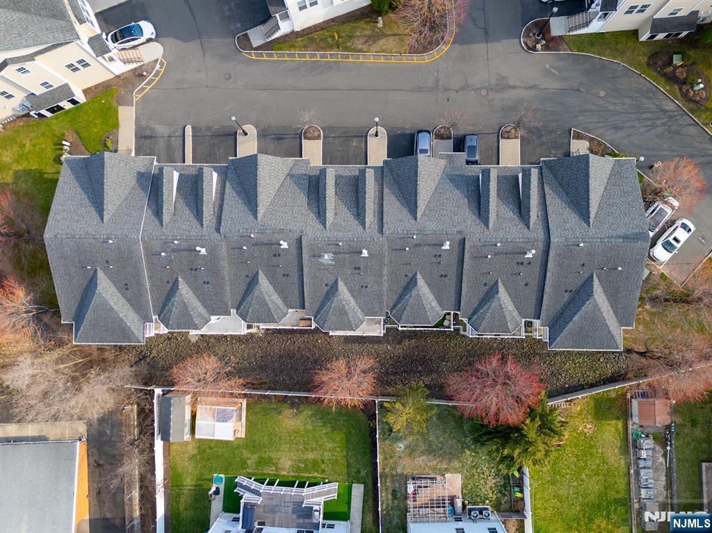 5 Creekside Court
