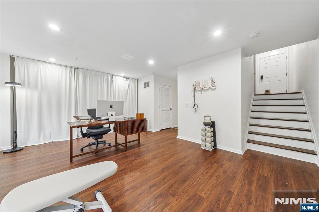 21 Creekside Court