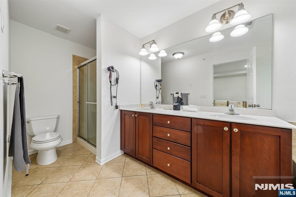 21 Creekside Court
