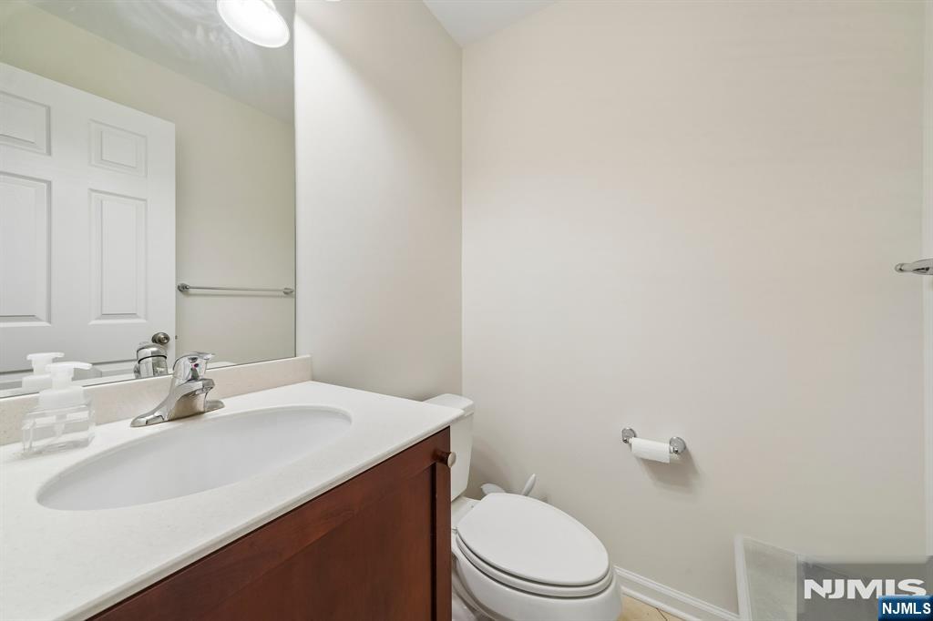 21 Creekside Court