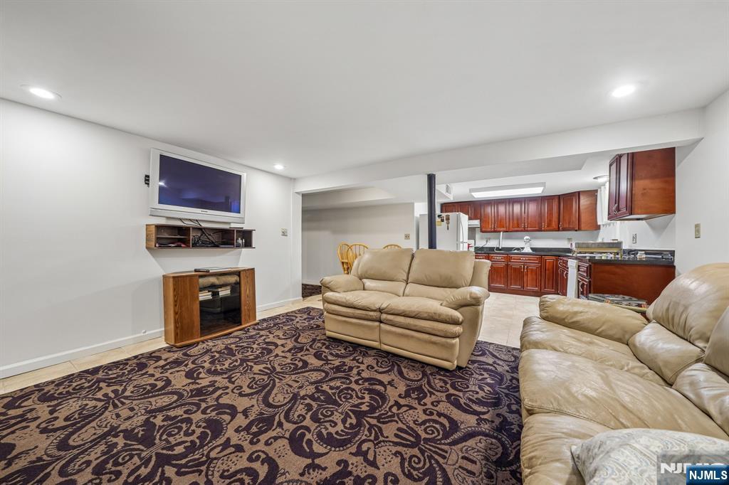 18 Gail Place