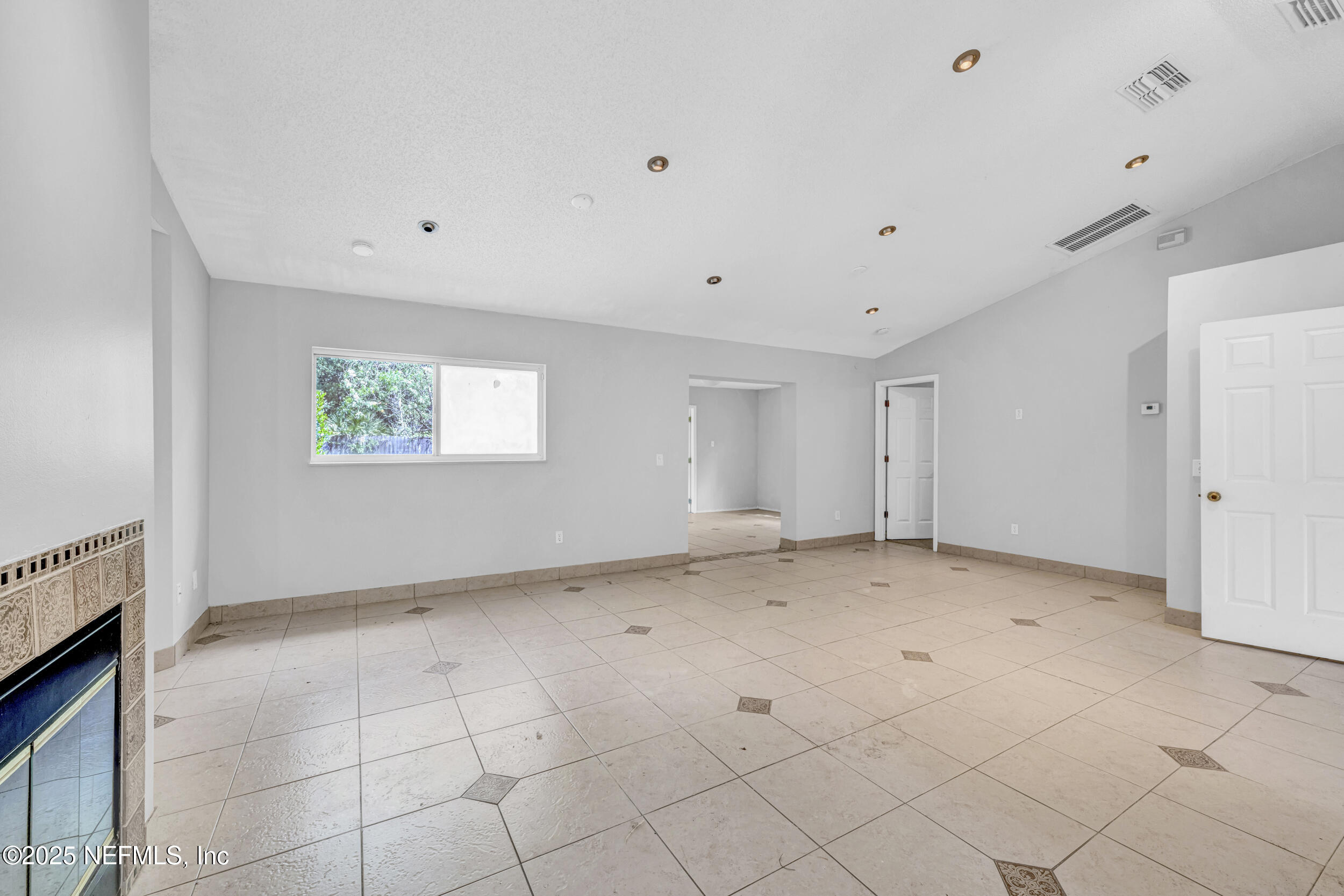 1042 KENNEDY Drive, St. Augustine