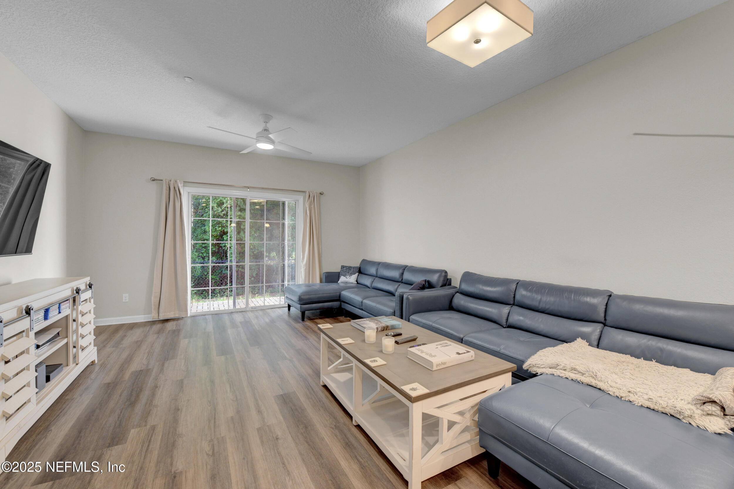 11287 ESTANCIA VILLA Circle, 1205