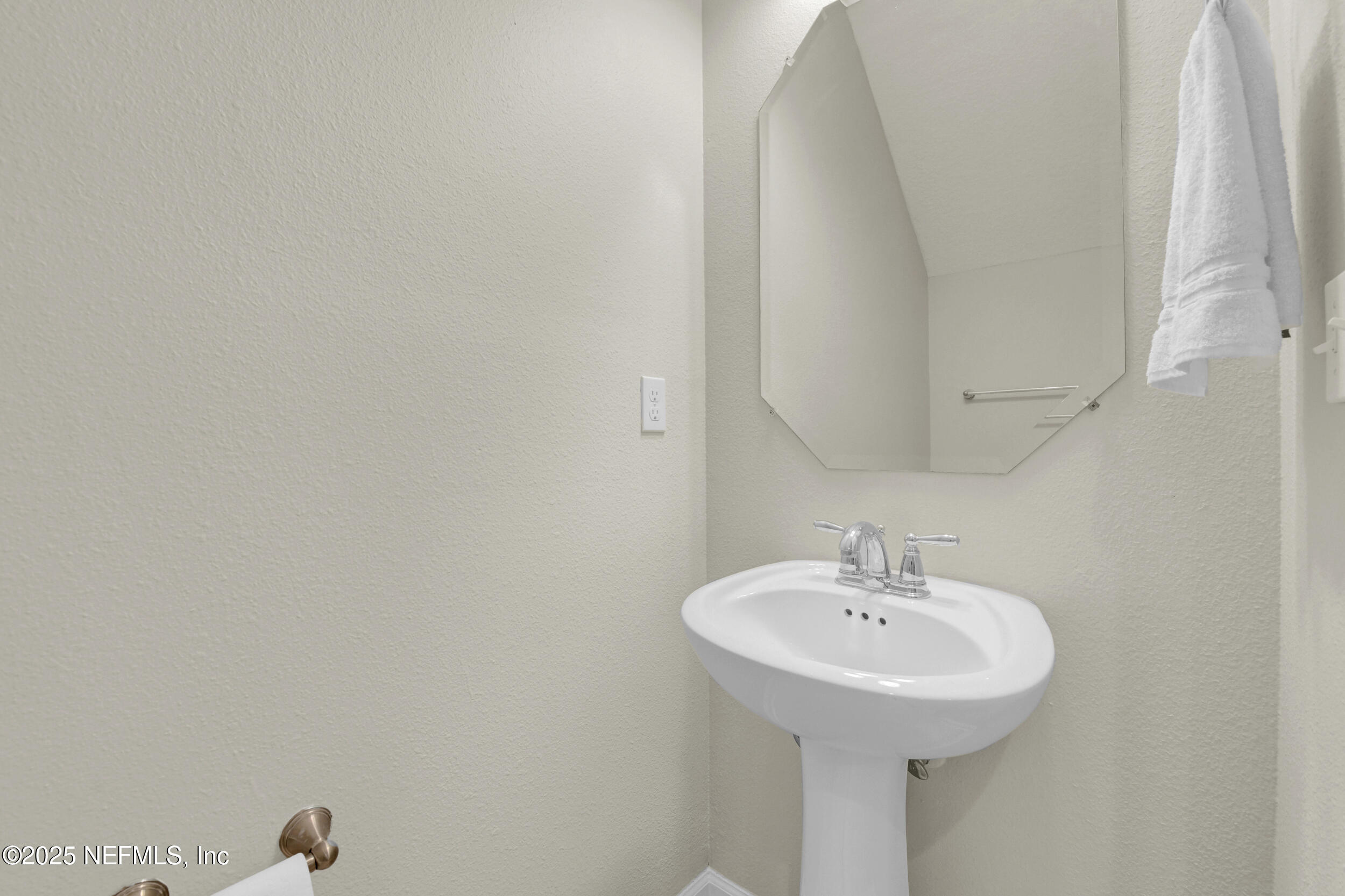 11287 ESTANCIA VILLA Circle, 1205