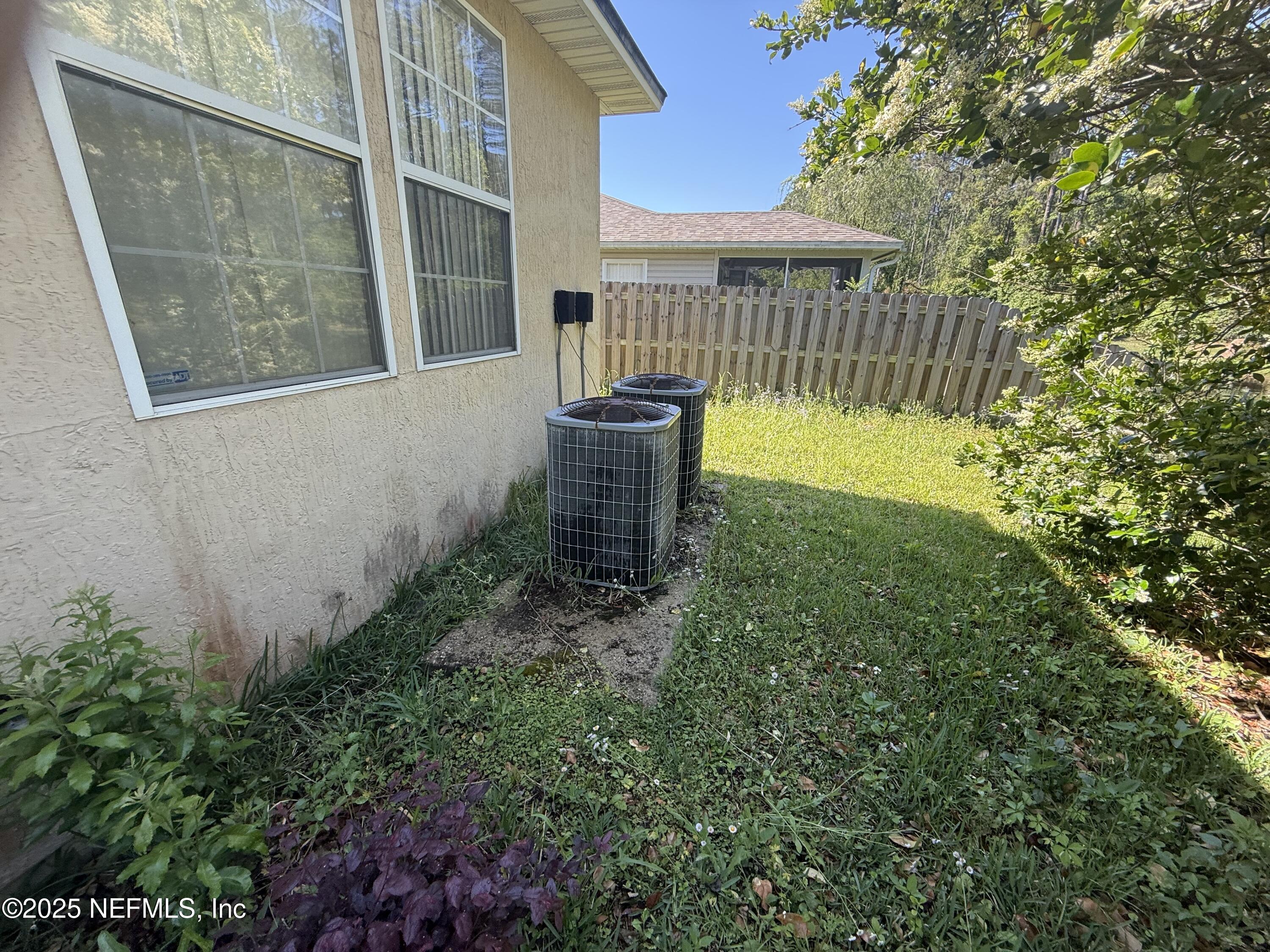 952 COLLINSWOOD Drive