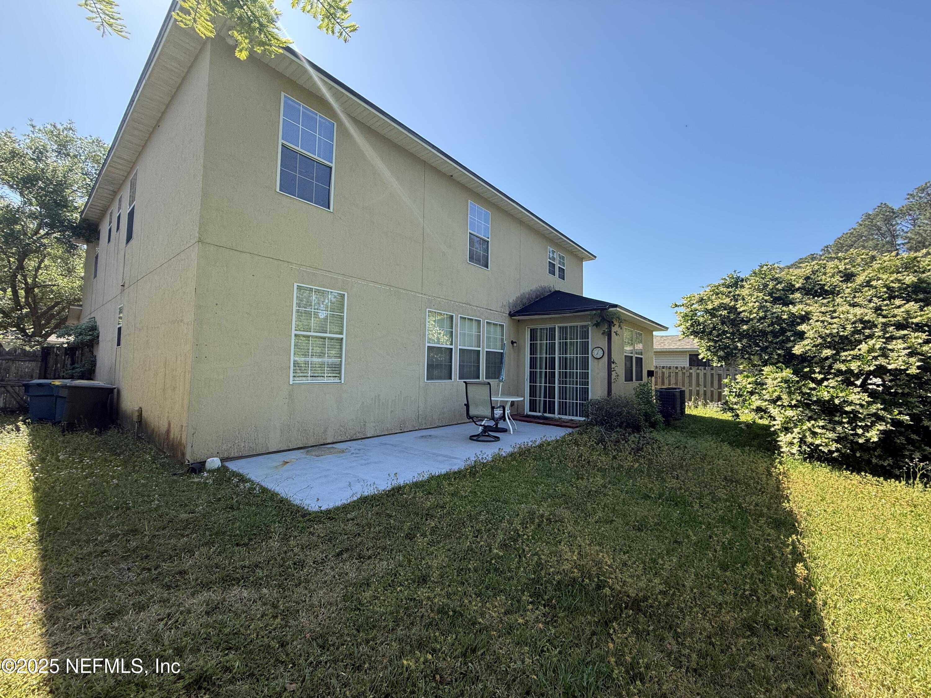 952 COLLINSWOOD Drive