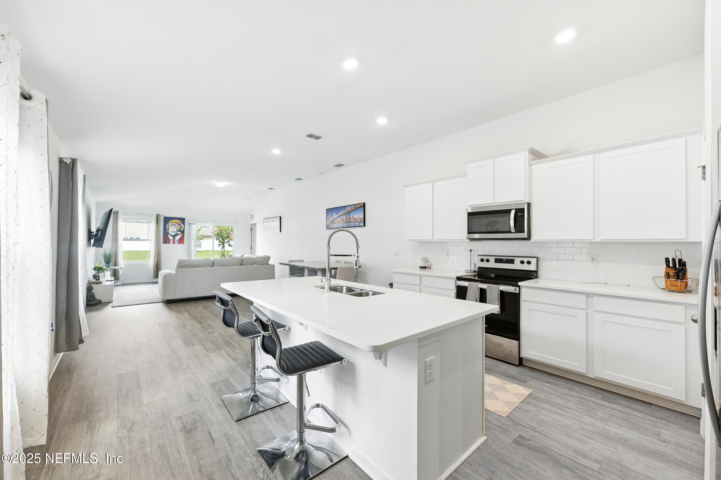 2915 DUCK HOLLOW Lane