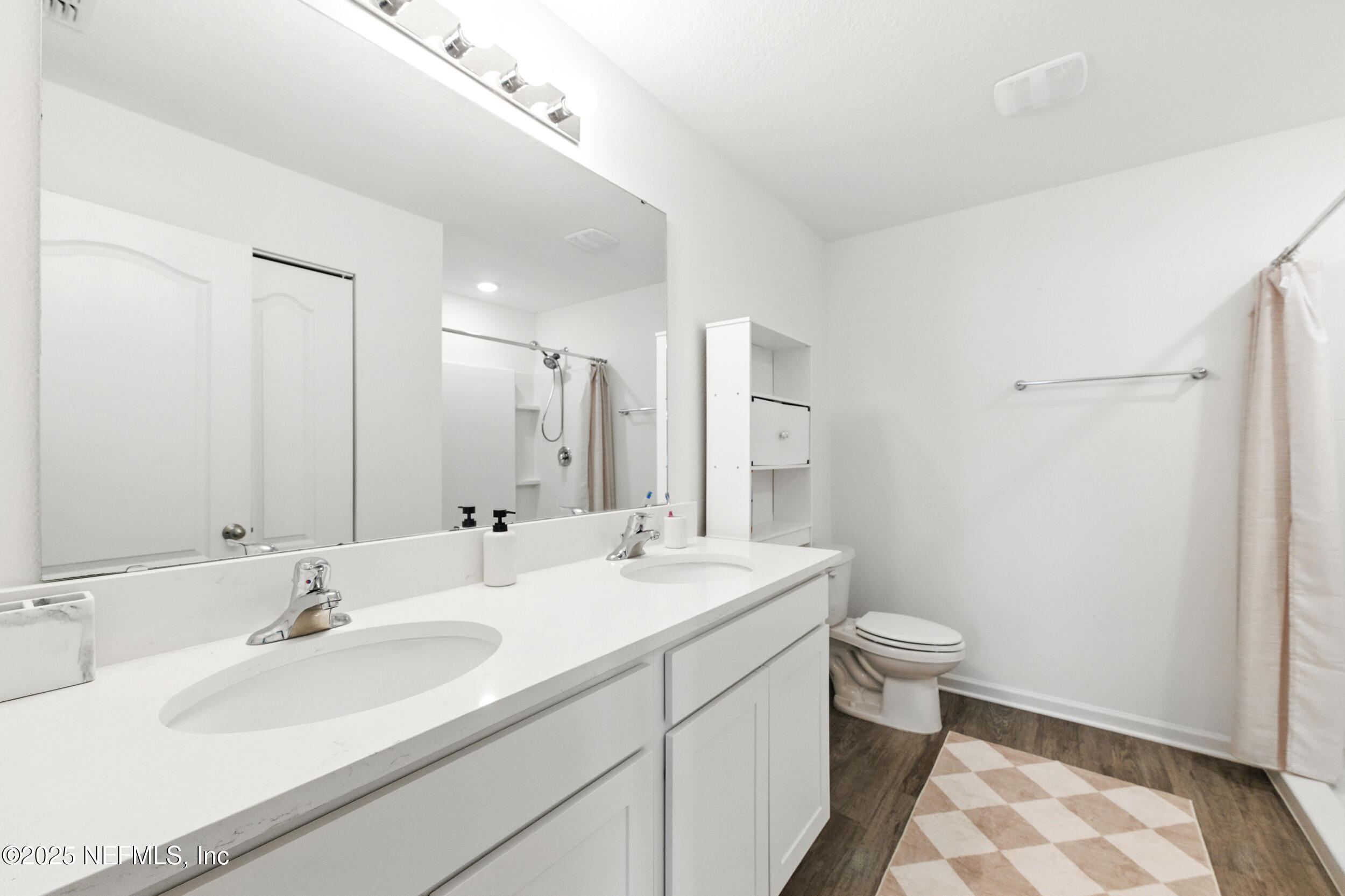 2915 DUCK HOLLOW Lane