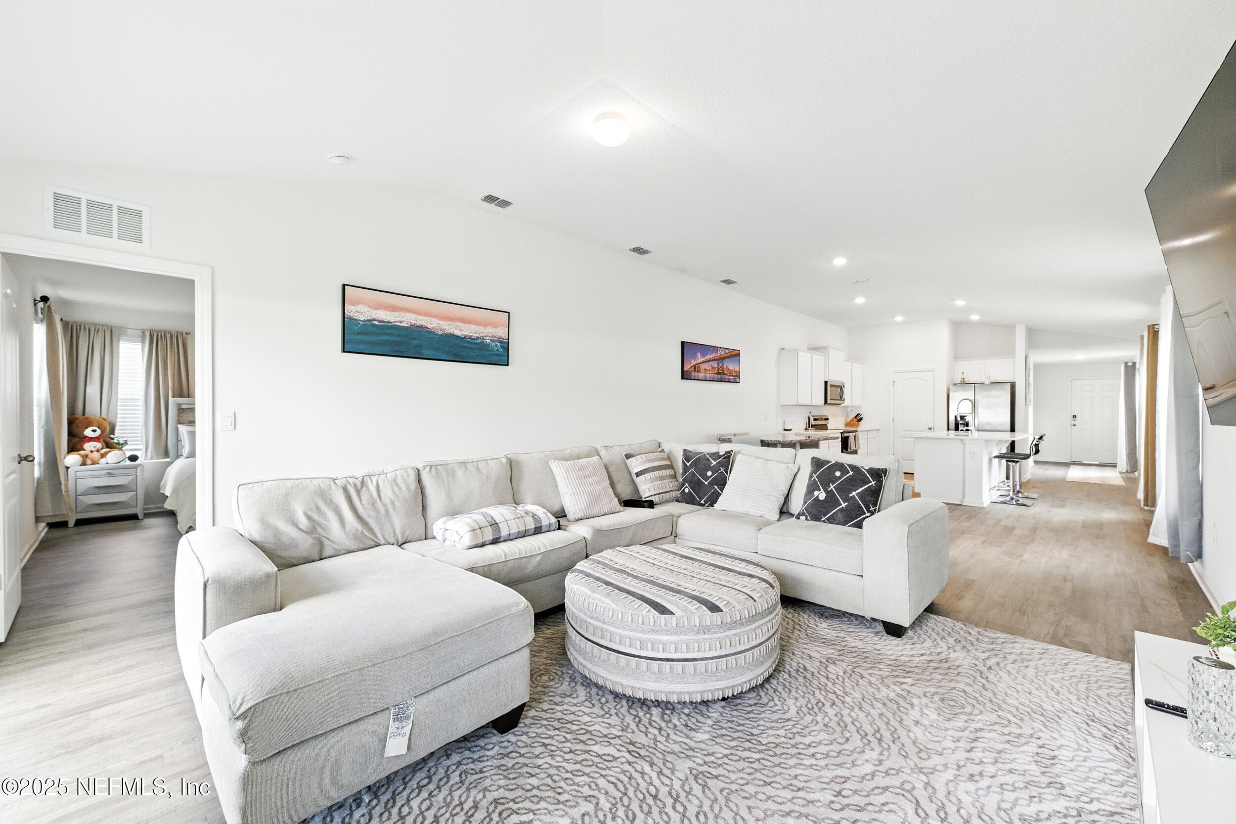 2915 DUCK HOLLOW Lane