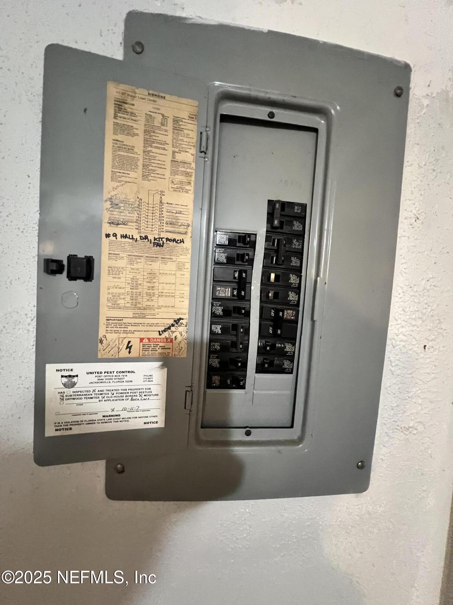 6805 TOM THUMB Drive