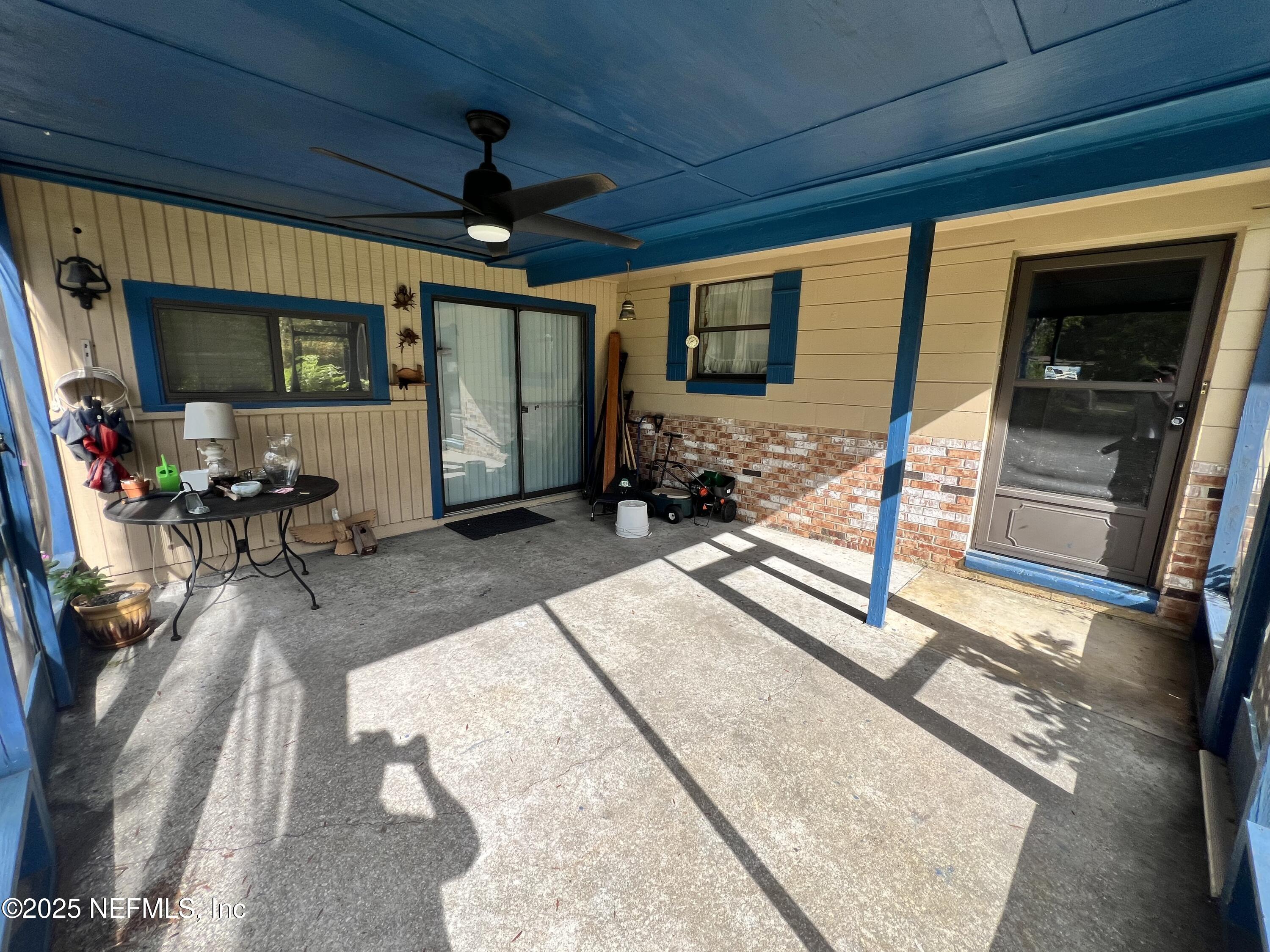 6805 TOM THUMB Drive