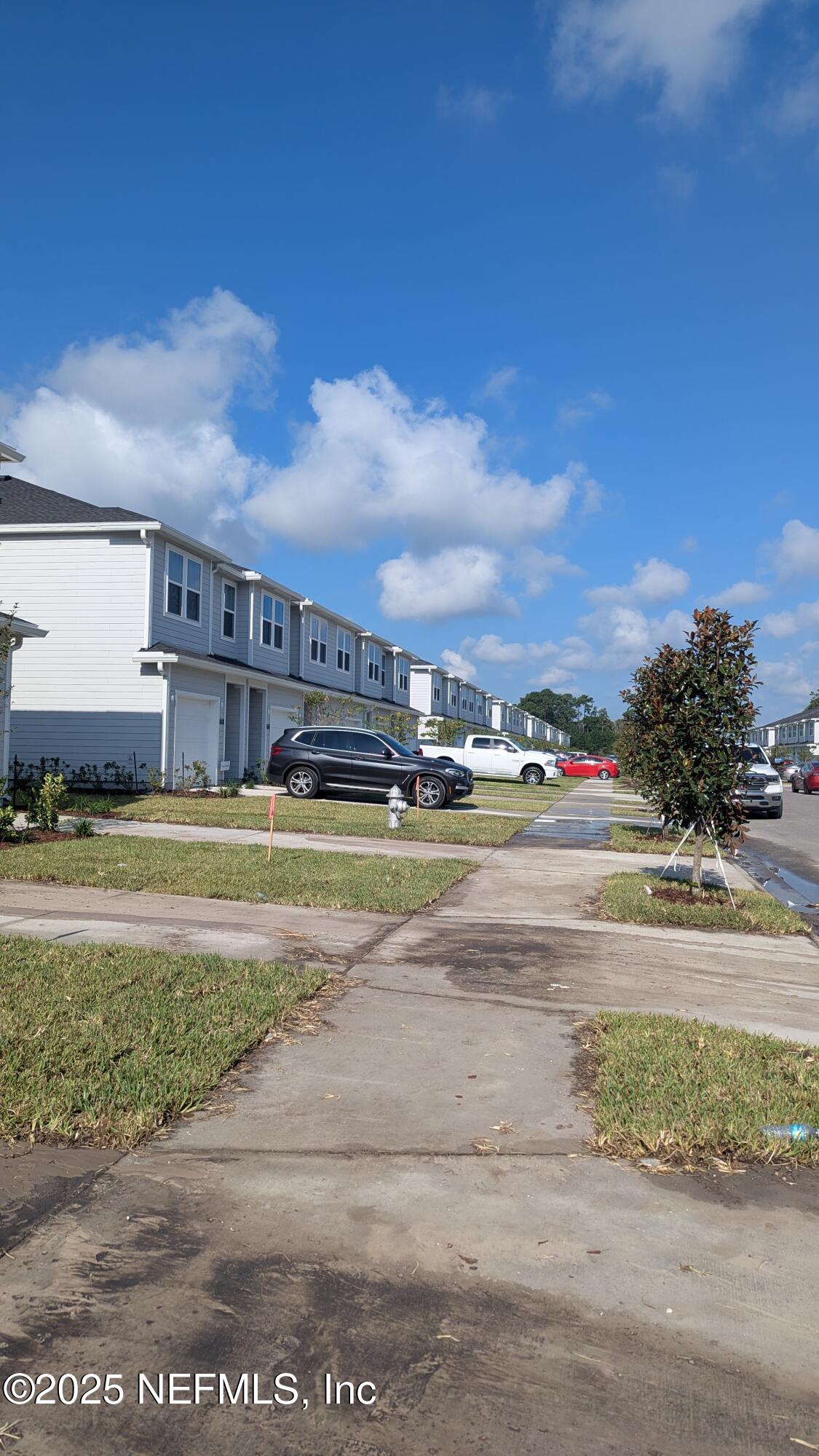 577 HOLLY LAKES Drive