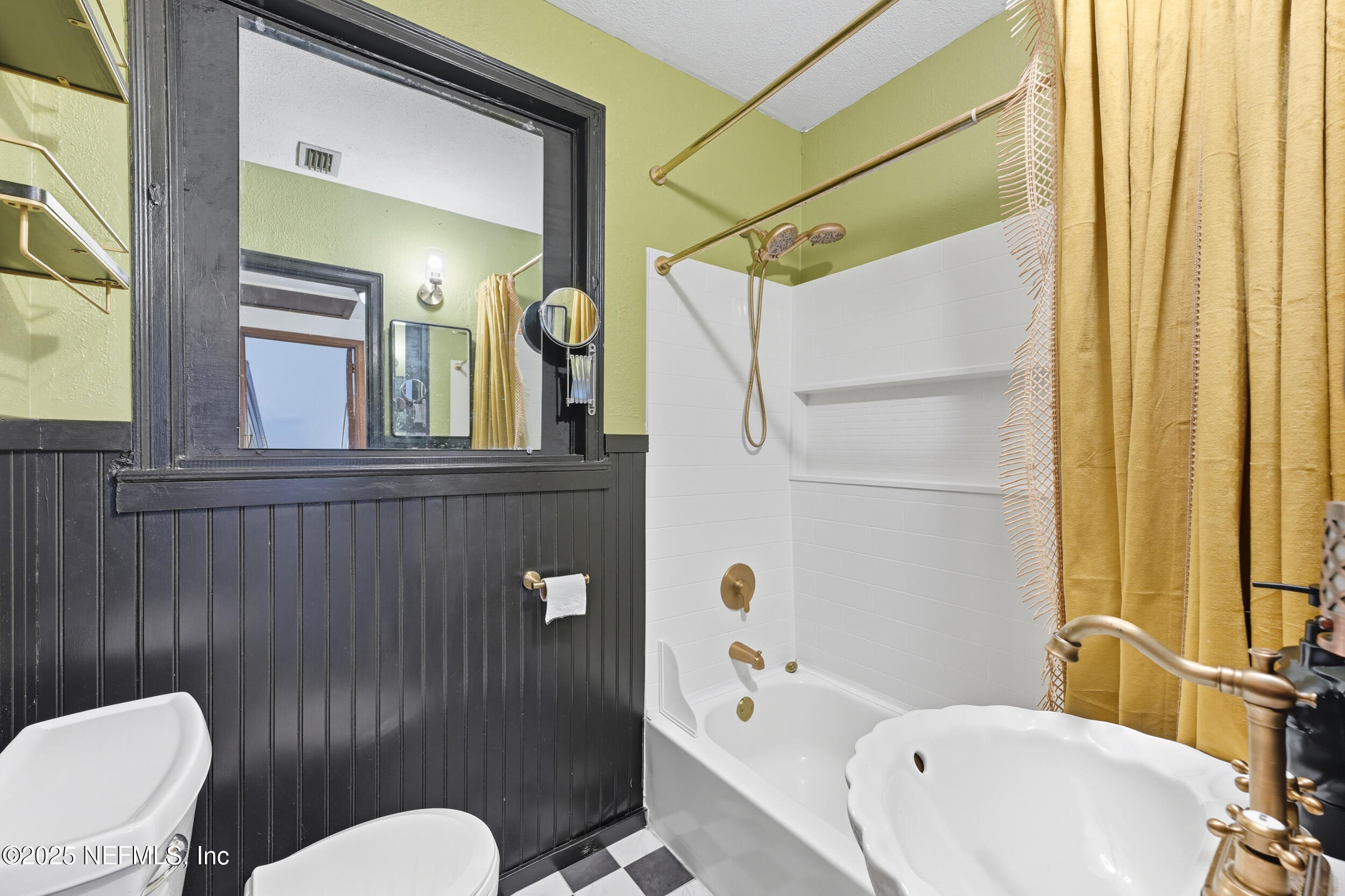 3329 DELLWOOD Avenue