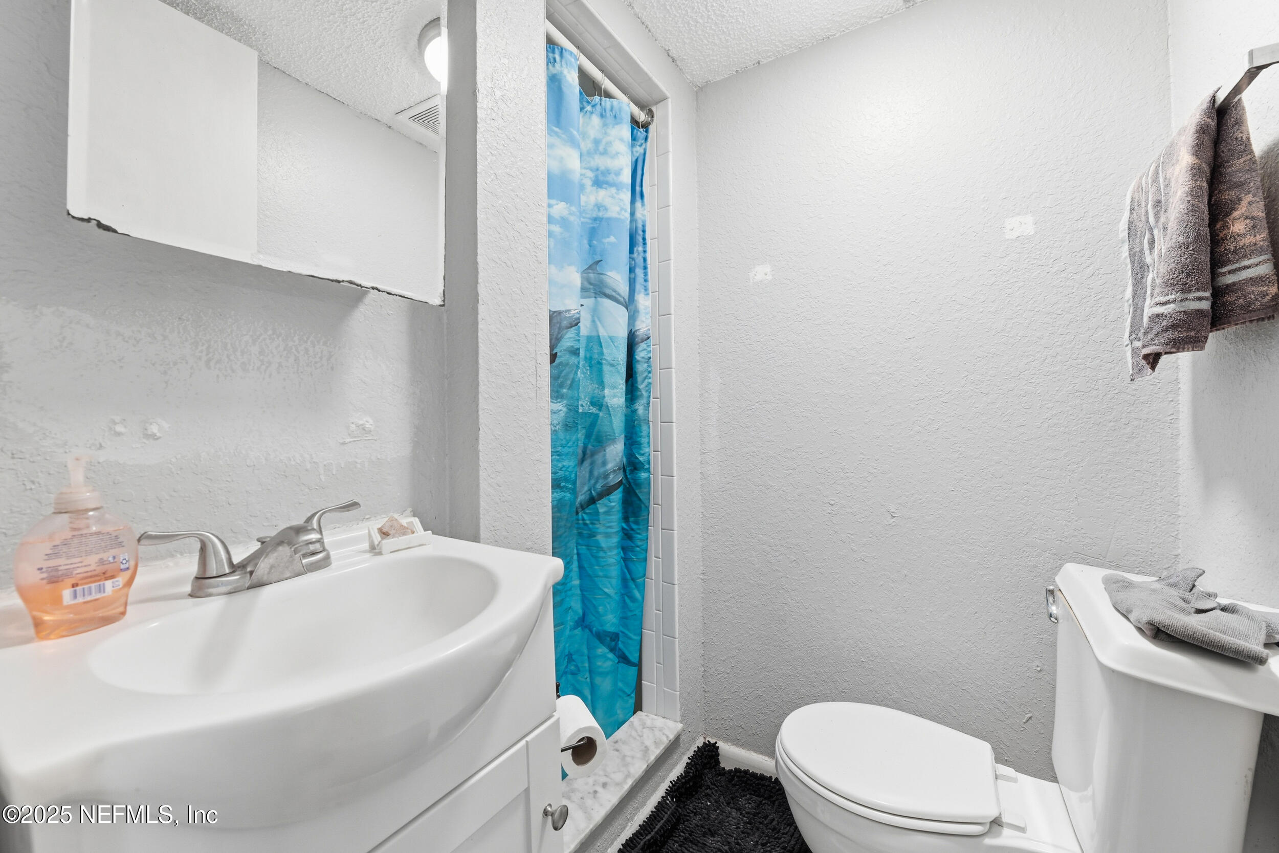 4909 FREDERICKSBURG Avenue