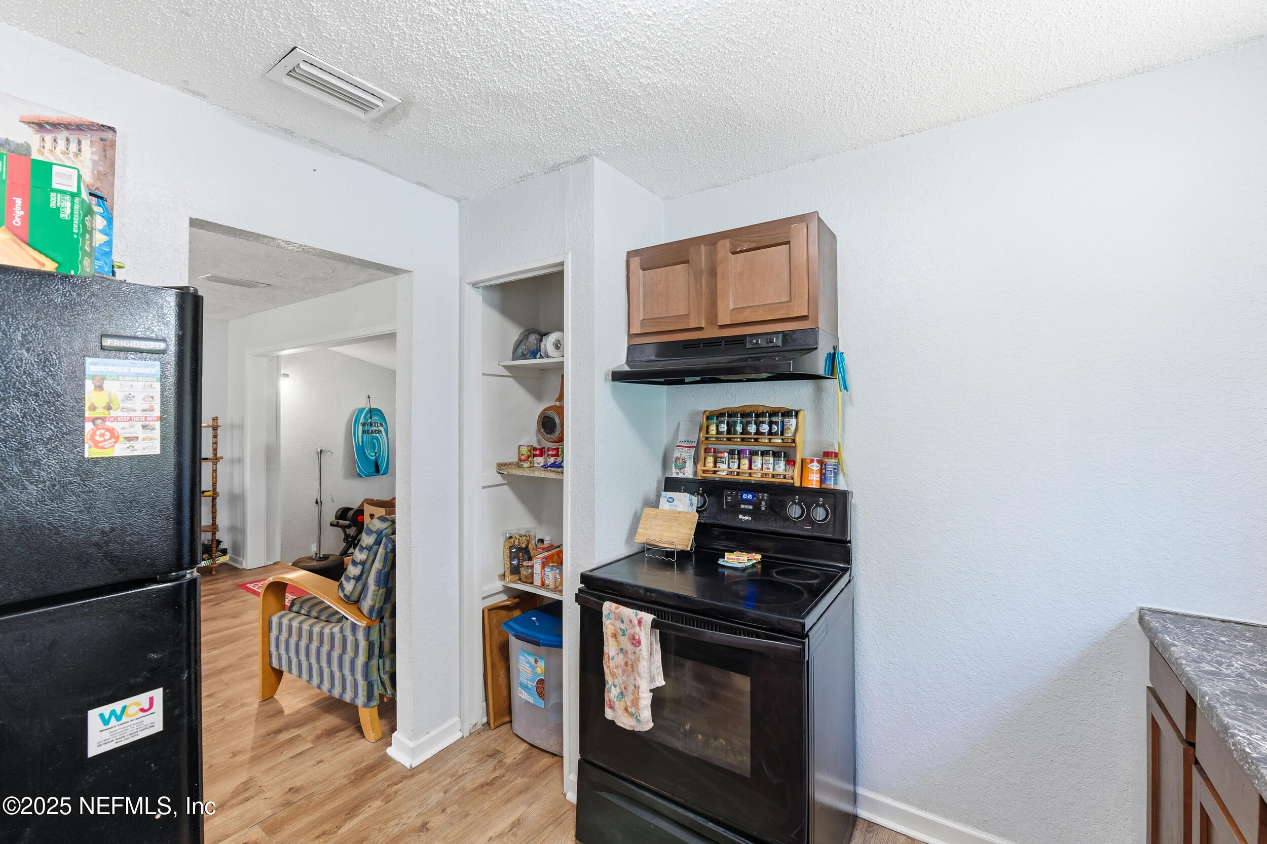 4909 FREDERICKSBURG Avenue