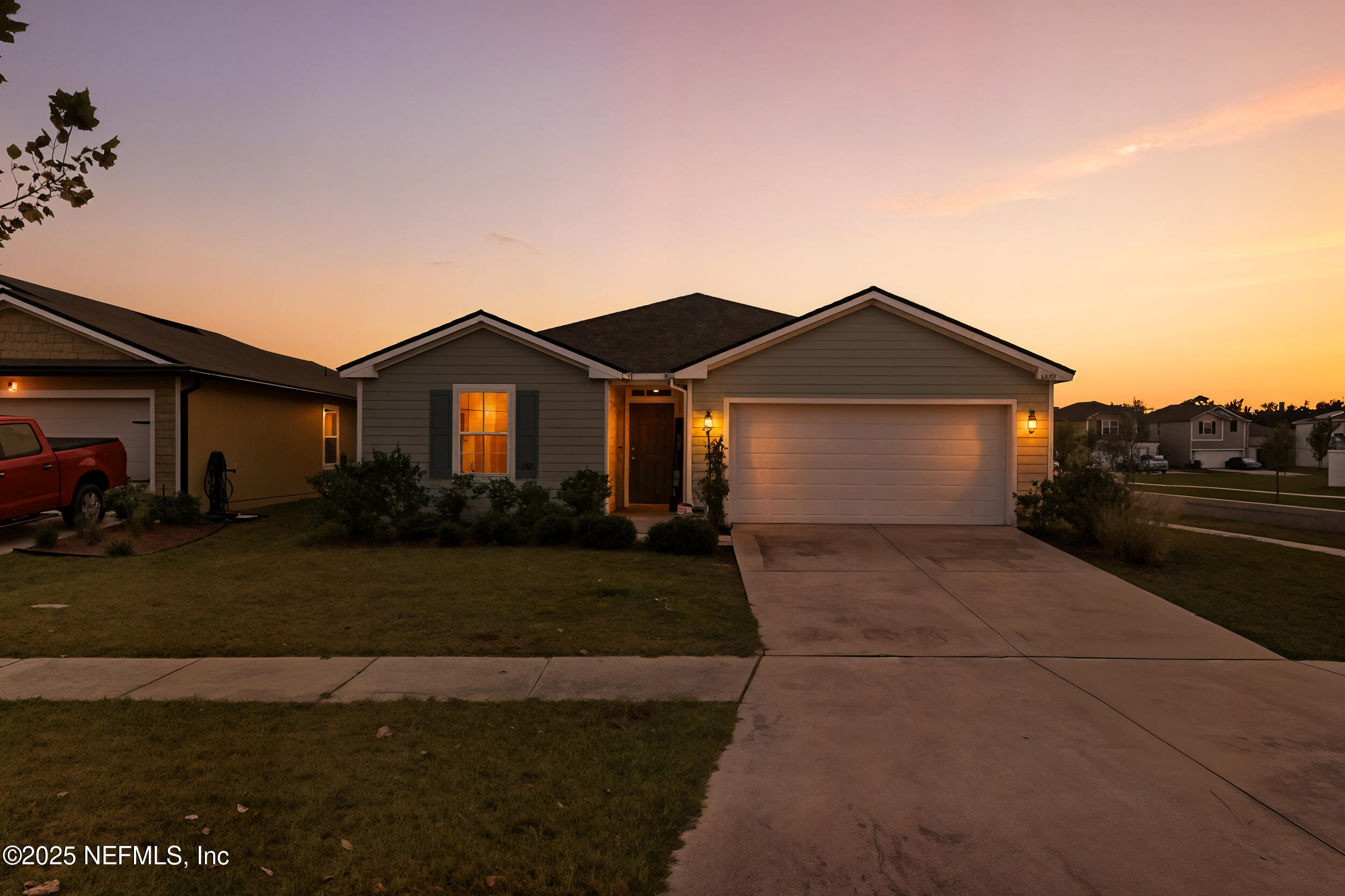 2437 FALLING STAR Lane