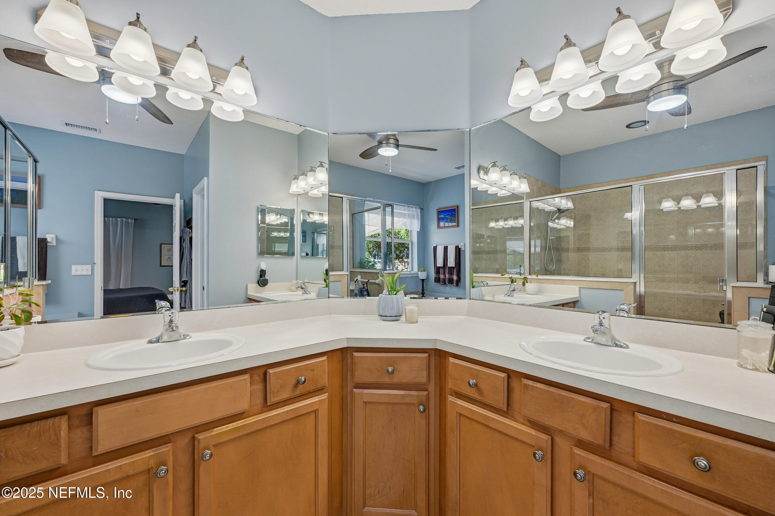 3060 LITCHFIELD Drive