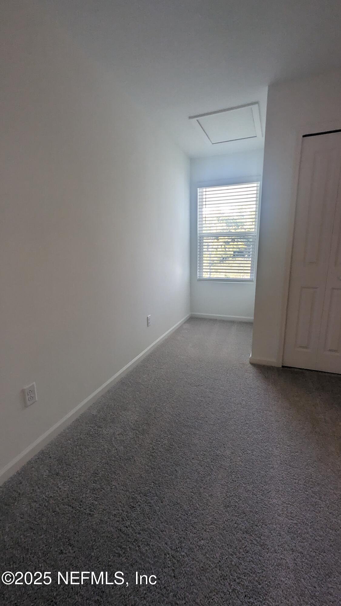 542 HOLLY LAKES Drive