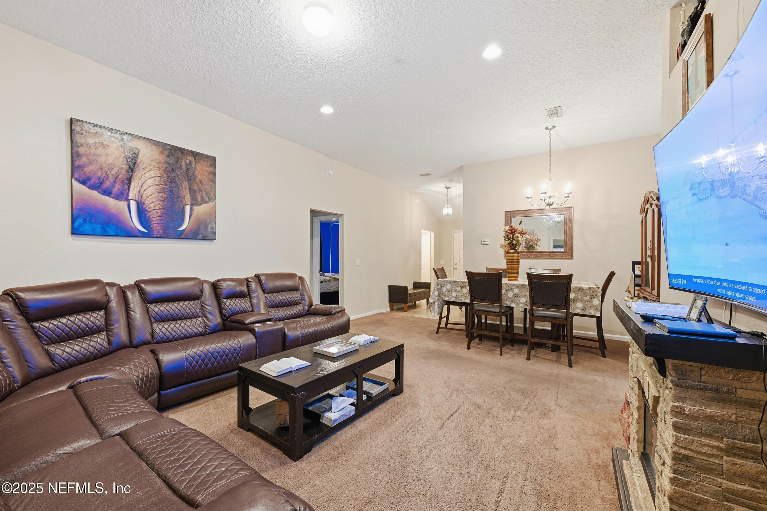 2507 KING LOUIS Drive