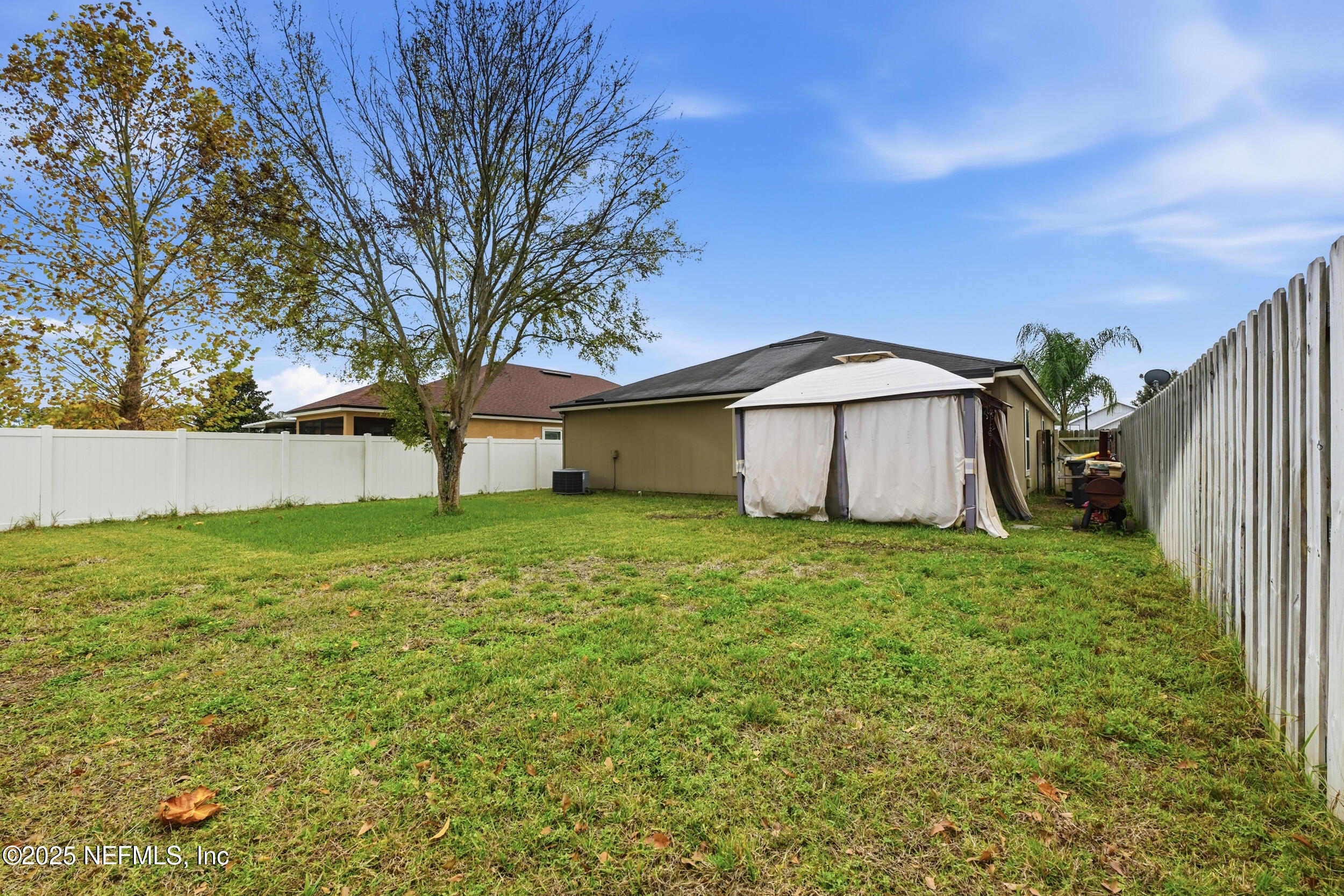 2507 KING LOUIS Drive