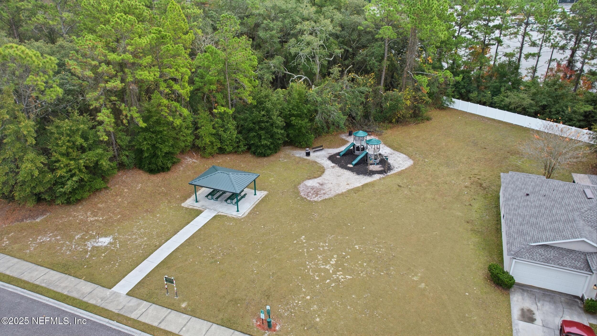 2507 KING LOUIS Drive